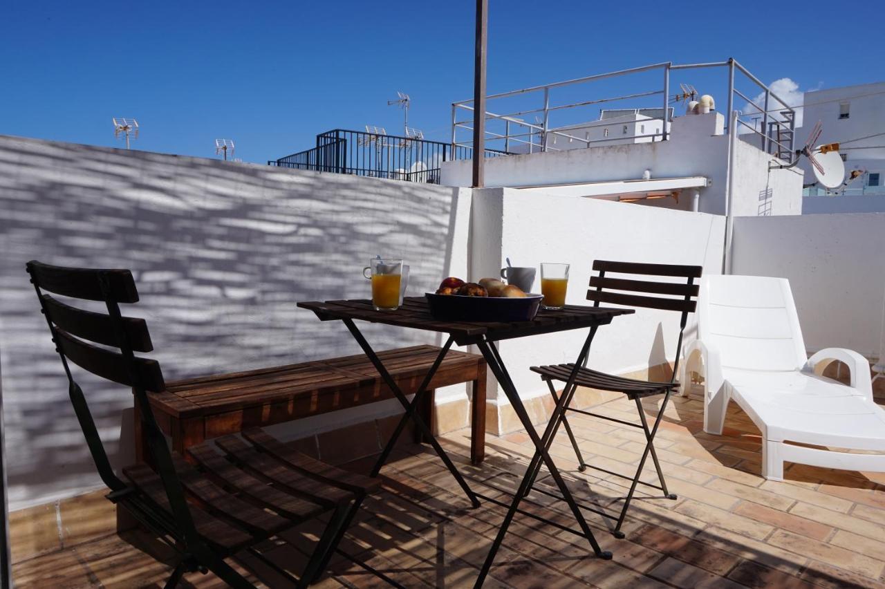 קוניל דה לה פרונטרה Impluvium Conil-Terraza Privada-Parking- Mayores De 25 Anos מראה חיצוני תמונה